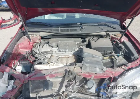 2015 Toyota Camry Le z USA, uszkodzony, nr VIN 4T1BF1FK7FU981589